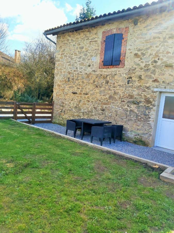 Beautiful 2 Bed Cottage With Swimming Pool Pageas Exterior photo