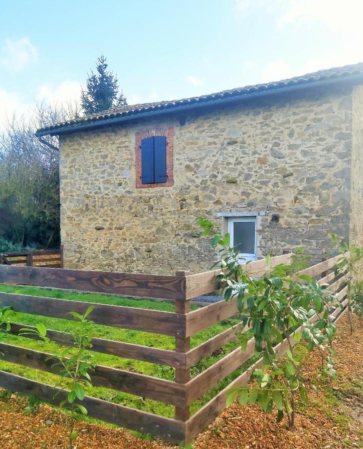 Beautiful 2 Bed Cottage With Swimming Pool Pageas Exterior photo