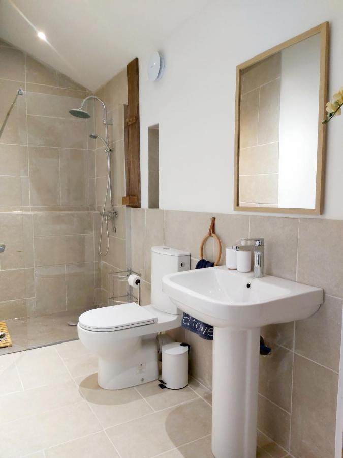 Beautiful 2 Bed Cottage With Swimming Pool Pageas Exterior photo