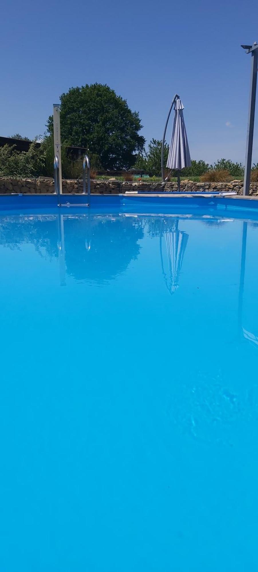 Beautiful 2 Bed Cottage With Swimming Pool Pageas Exterior photo